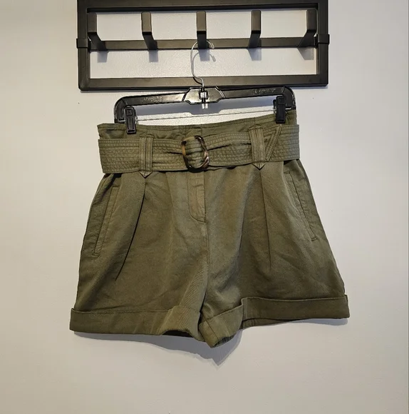 NWT Sezane Rome Shorts in Khaki - Picture 1 of 3
